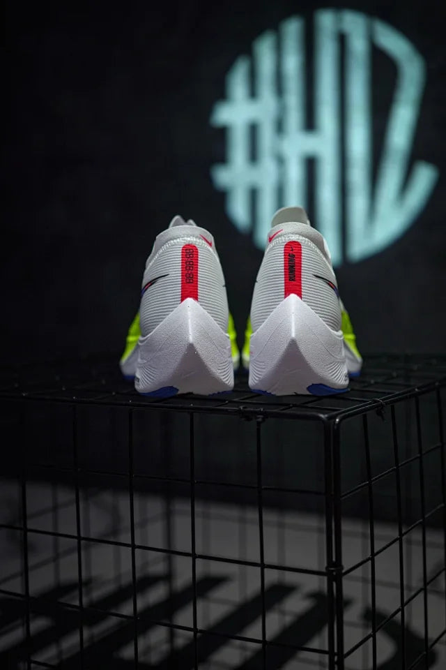 Nike ZoomX Vaporfly Next% 2